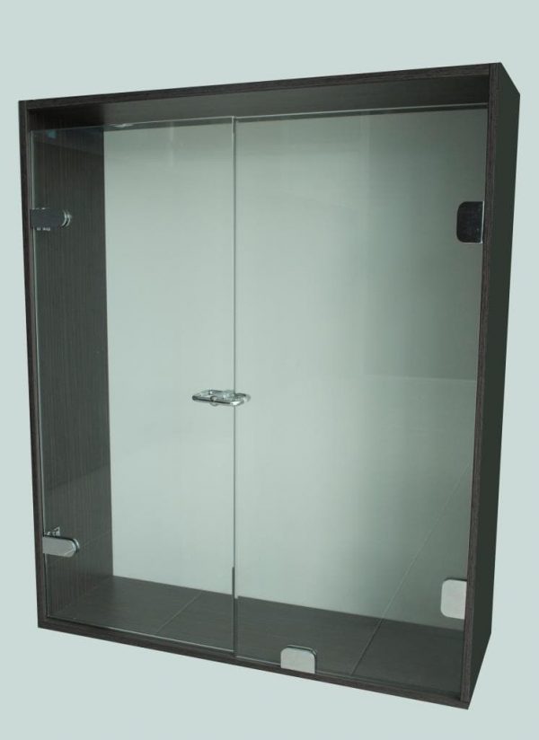 Division de Baño Batiende Elite, consta de un panel fijo de cristal templado combinado con una puerta batiente de cristal templado y un kit de instalación.